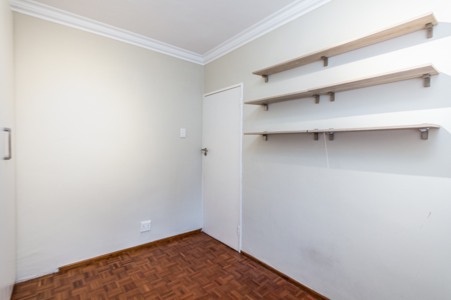 2 Bedroom Property for Sale in Sea Point Western Cape